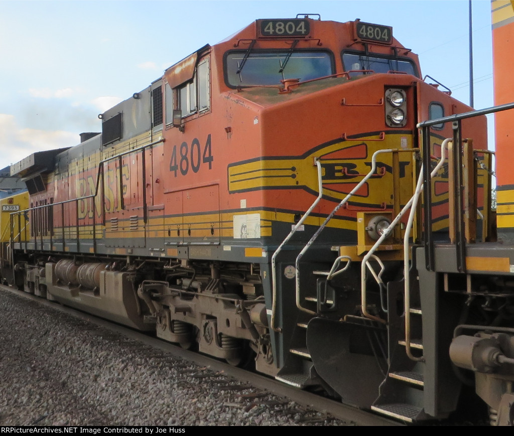 BNSF 4804